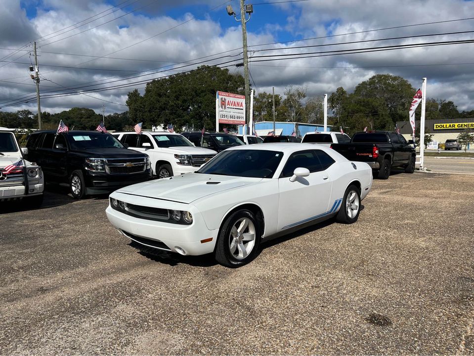 2013 Dodge challenger SXT Coupe 2D